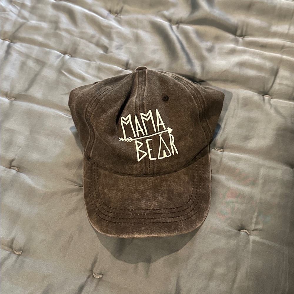 Embroidered 'Mama Bear' gray Cap